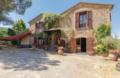 Magione House | 400 m² House ∙ 8 bedrooms ∙ 22 guests