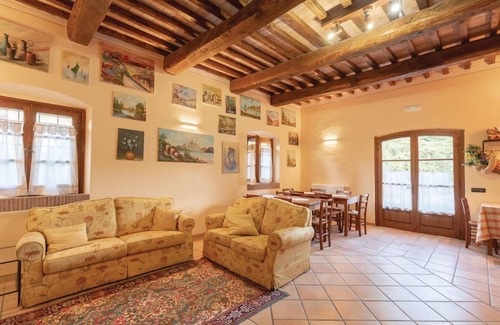 Magione House | 400 m² House ∙ 8 bedrooms ∙ 22 guests
