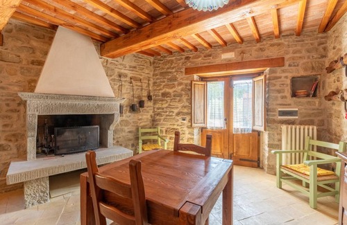 Pieve Santo Stefano House | 400 m² Maisonette ∙ 9 bedrooms ∙ 18 guests