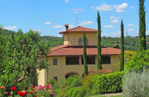 San Giovanni Valdarno Villa | 445 m² Villa ∙ 7 bedrooms ∙ 14 guests