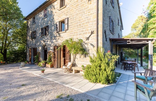 Pietralunga House | 450 m² House ∙ 12 bedrooms ∙ 23 guests