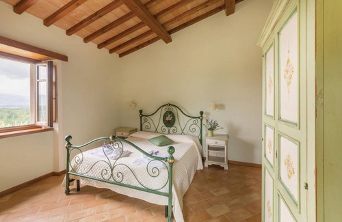 Bibbiena House | 450 m² House ∙ 9 bedrooms ∙ 17 guests