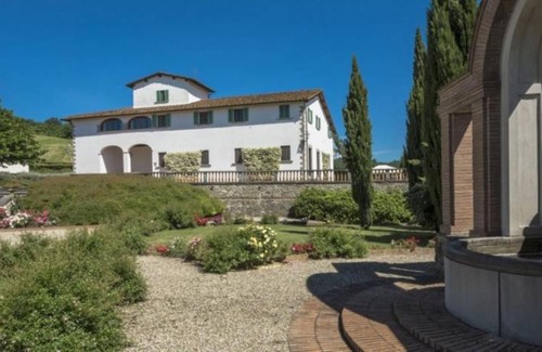 Reggello Villa | 468 m² Villa ∙ 8 bedrooms ∙ 20 guests