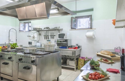 Serravalle di Chienti Villa | 500 m² Villa ∙ 9 bedrooms ∙ 18 guests