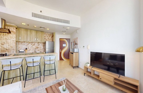 Dubai Sports City Apartment | 510 Zenith Tower A2 - Colourful One Bedroom
