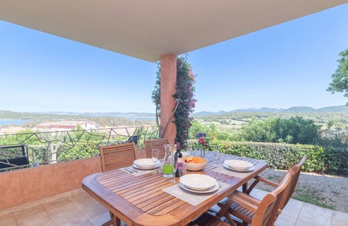 Porto Pozzo Apartment | 60 m² Apartment ∙ 2 bedrooms ∙ 4 guests