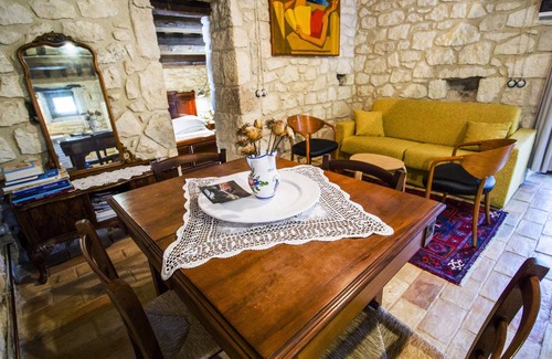 Abbateggio Apartment | 60 m² Apartment ∙ 1 bedroom ∙ 2 guests