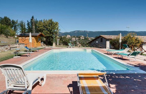 Collevalenza House | 60 m² Farmhouse ∙ 1 bedroom ∙ 2 guests