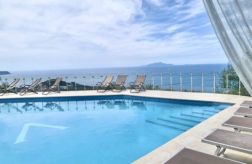 Schiazzano Villa | 600 m² Villa ∙ 6 bedrooms ∙ 12 guests
