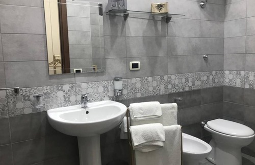 Naples City Centre Apartment | 70 m² Apartment ∙ 3 bedrooms ∙ 11 guests