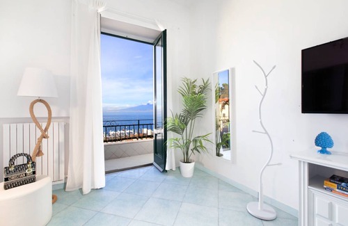Sorrento City Centre Apartment | 70 m² Apartment ∙ 1 bedroom ∙ 5 guests