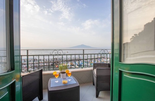 Sorrento City Centre Apartment | 70 m² Apartment ∙ 1 bedroom ∙ 5 guests