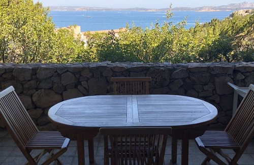 Baja Sardinia Apartment | 75 m² Apartment ∙ 3 bedrooms ∙ 5 guests