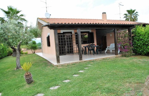 Fondi Villa | 75 m² Villa ∙ 2 bedrooms ∙ 6 guests