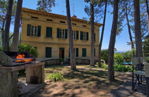 Ponte Buriano Villa | 750 m² Villa ∙ 6 bedrooms ∙ 12 guests