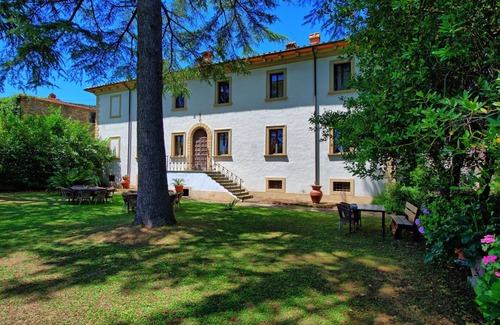 Capolona Villa | 750 m² Villa ∙ 9 bedrooms ∙ 18 guests