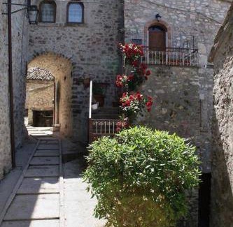 Scheggino House | 80 m² House ∙ 2 bedrooms ∙ 6 guests