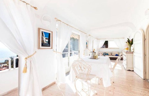 Positano City Centre Apartment | 80 m² Serviced apartment ∙ 2 bedrooms ∙ 7 guests