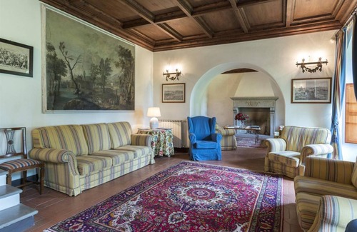 Arezzo Villa | 800 m² Villa ∙ 13 bedrooms ∙ 26 guests
