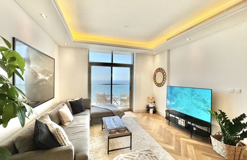 Palm Jumeirah Apartment | 90 m² Apartment ∙ 1 bedroom ∙ 2 guests