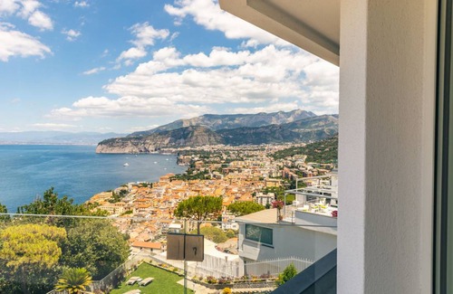 Sorrento Villa | 900 m² Villa ∙ 12 bedrooms ∙ 31 guests