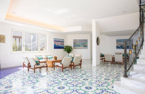 Sorrento Villa | 900 m² Villa ∙ 12 bedrooms ∙ 31 guests