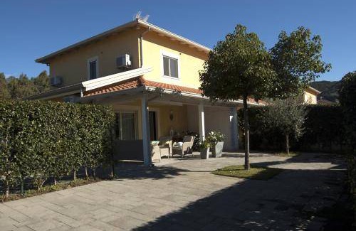 Pizzo Villa | 92 m² Villa ∙ 3 bedrooms ∙ 5 guests