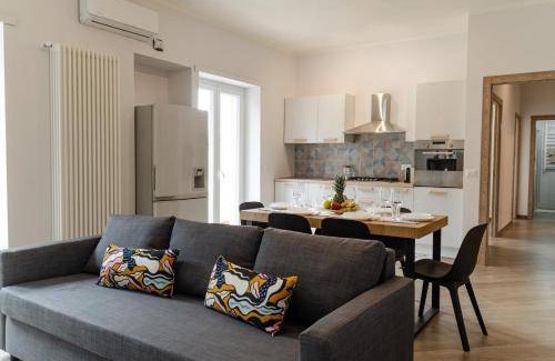 Naples Apartment | 96 m² Apartment ∙ 2 bedrooms ∙ 6 guests