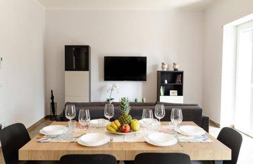 Naples Apartment | 96 m² Apartment ∙ 2 bedrooms ∙ 6 guests
