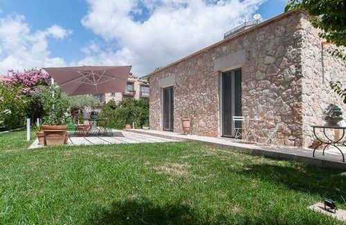 Fondi House | 96 m² House ∙ 3 bedrooms ∙ 6 guests