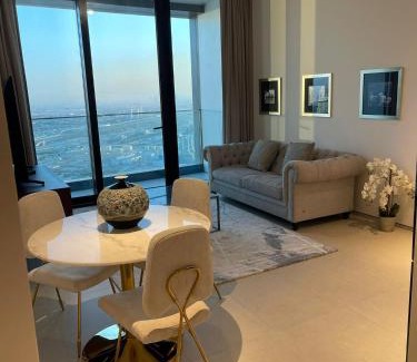 Dubai Marina Apartment | ADDRESS BEACH Residence