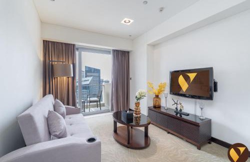 Dubai Marina Apartment | Address Marina - One Bedroom Apartment located 26th Floor with Marina Mall and Sheikh Zaid View and access to all amenities - attached to Dubai Marina Mall