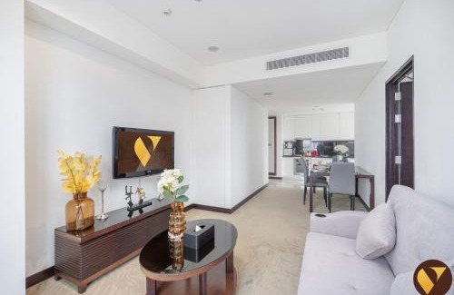 Dubai Marina Apartment | Address Marina - One Bedroom Apartment located 26th Floor with Marina Mall and Sheikh Zaid View and access to all amenities - attached to Dubai Marina Mall