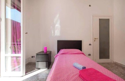 Arenella Bed & Breakfast | Alexander Bed and Breakfast - Procida room shared bathroom