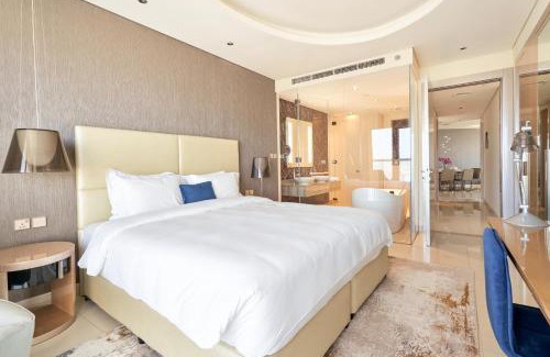 Business Bay Apartment | Aliving Superior 3BR Paramount Towers Business Bay -6104