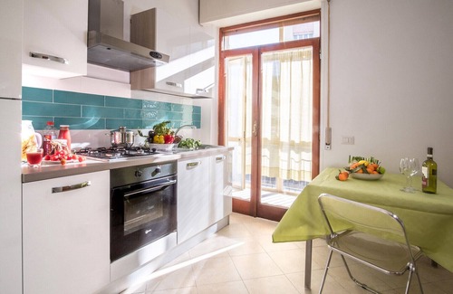 Sorrento City Centre Apartment | AMORE RENTALS - Apartament Erica with Private Terrace, Air Conditioning and WI-FI near piazza Tasso
