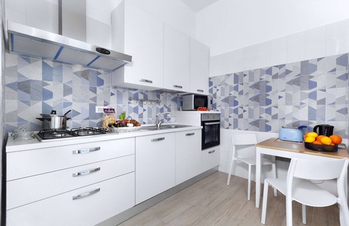 Sorrento Historic Centre Apartment | AMORE RENTALS - Appartamento Tramontano with Air Conditioning and Internet WI-FI