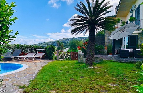 Schiazzano Villa | AMORE RENTALS - Villa Stone on the Sea with Private Pool and Garden
