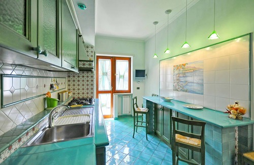 Sorrento City Centre Apartment | Apartment Bright - My Rental Homes