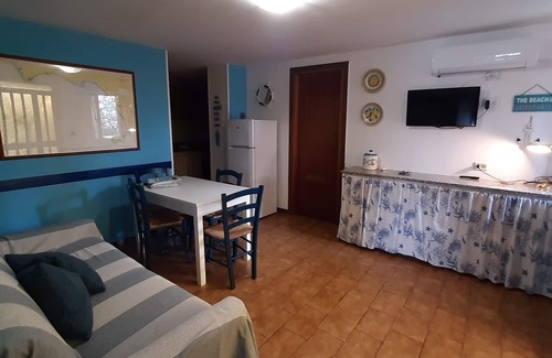 Minturno Apartment | Apartment in Villa Valentini, Seafront, Gulf of Gaeta parking included
