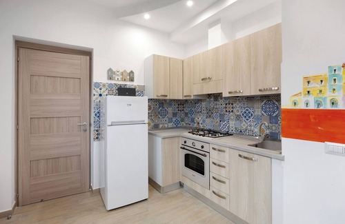 San Lazzaro Apartment | Apartment 'Martina' with Mountain View, Wi-Fi and Air Conditioning