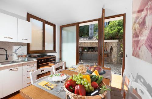 Sant'Agata sui Due Golfi Villa | Appartamento Luxury in Villa, terrazzo privato