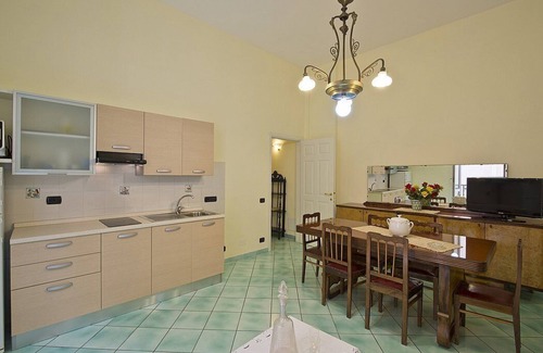 Vietri sul Mare House | Appartamento Mariuccia C: A bright apartment situated at a short distance from the beach, with Free WI-FI.