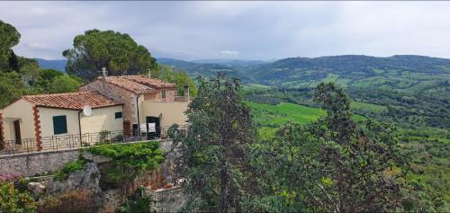 Saturnia Apartment | Aurinia