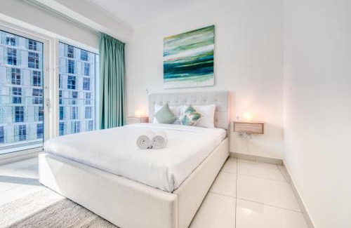 Dubai Marina Apartment | Authentic 2BR at DAMAC Heights Dubai Marina by Deluxe Holiday Homes