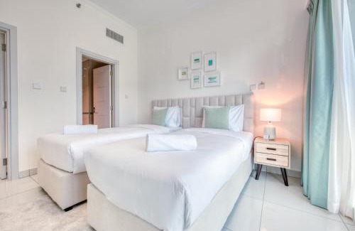 Dubai Marina Apartment | Authentic 2BR at DAMAC Heights Dubai Marina by Deluxe Holiday Homes