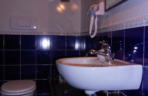 Parghelia Bed & Breakfast | B&B in an old farmhouse surrounded by greenery, 400 from the sea and 1 km from Tropea