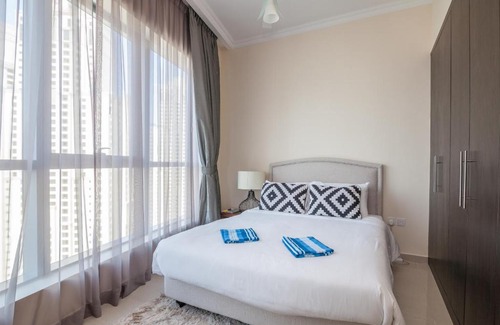 Dubai Marina Apartment | Bay Central Tower