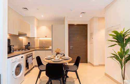 Dubai Apartment | Beautiful 1 Bed in Sobha Creek Vista