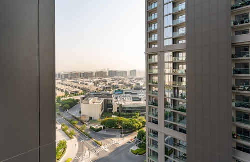 Dubai Apartment | Beautiful 1 Bed in Sobha Creek Vista